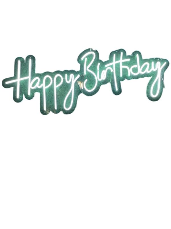 Неоновий надпис "Happy Birthday"